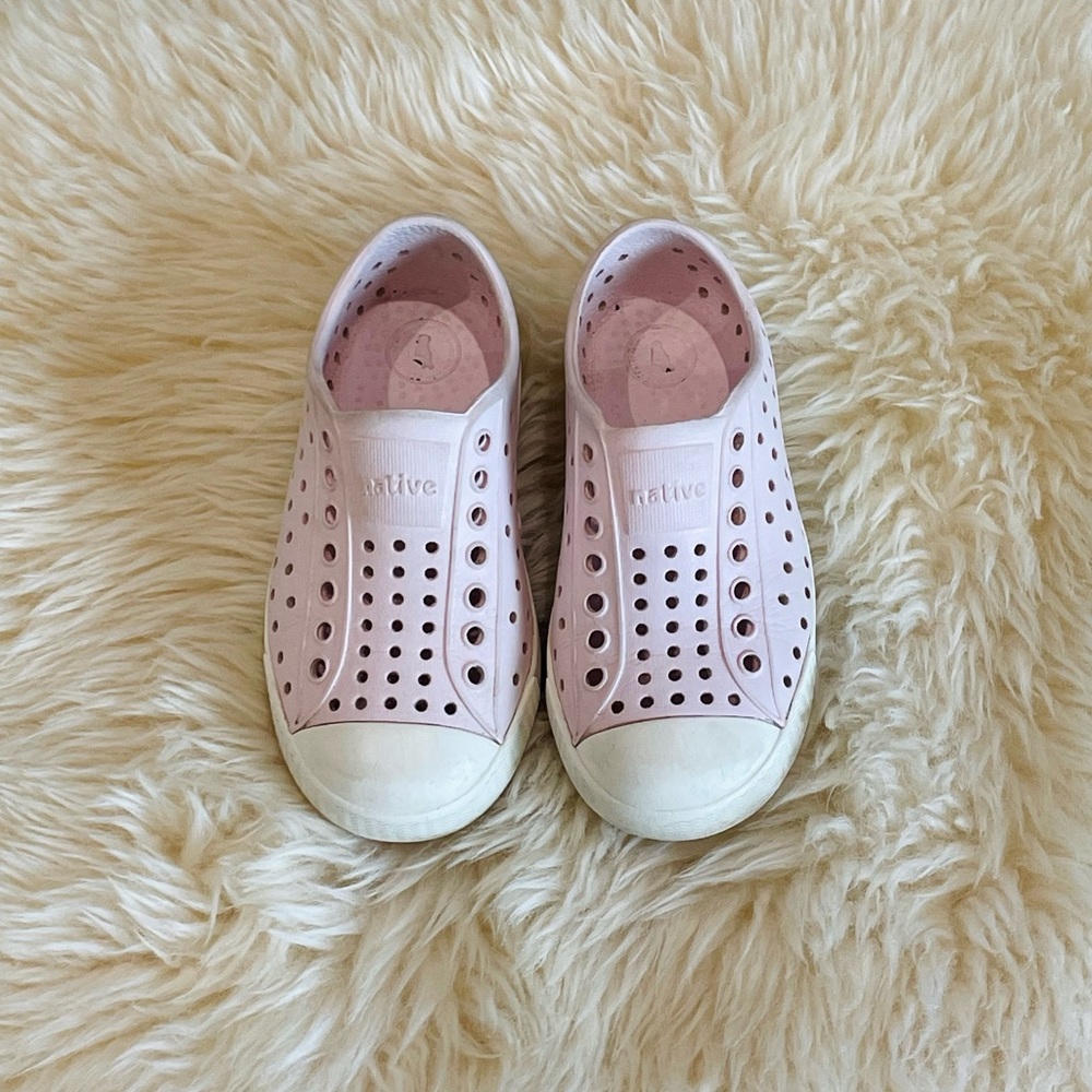 Native shoes, light pink, size 9.